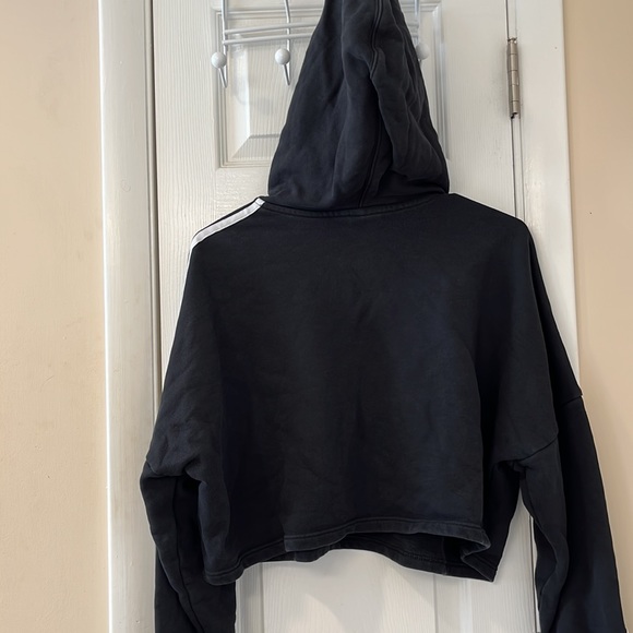 Adidas Crop Sweatshirt! Size Small! 😍 - Picture 6 of 9
